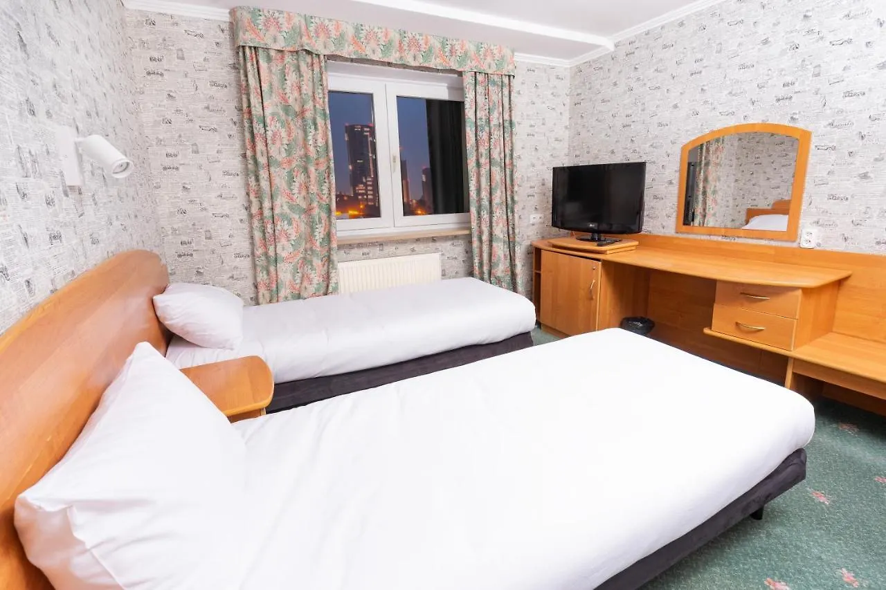 Hotel Victory Home Варшава