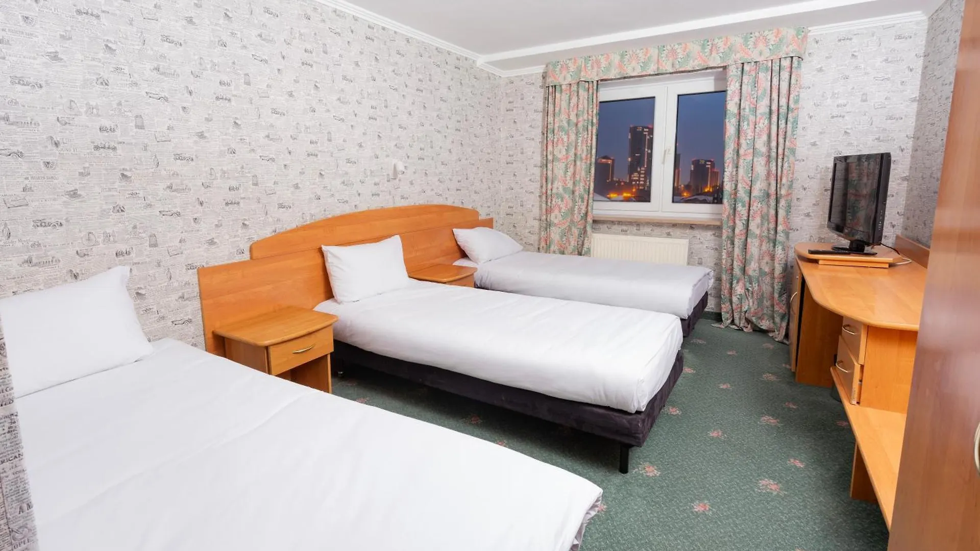 ****  Hotel Victory Home Варшава Польша