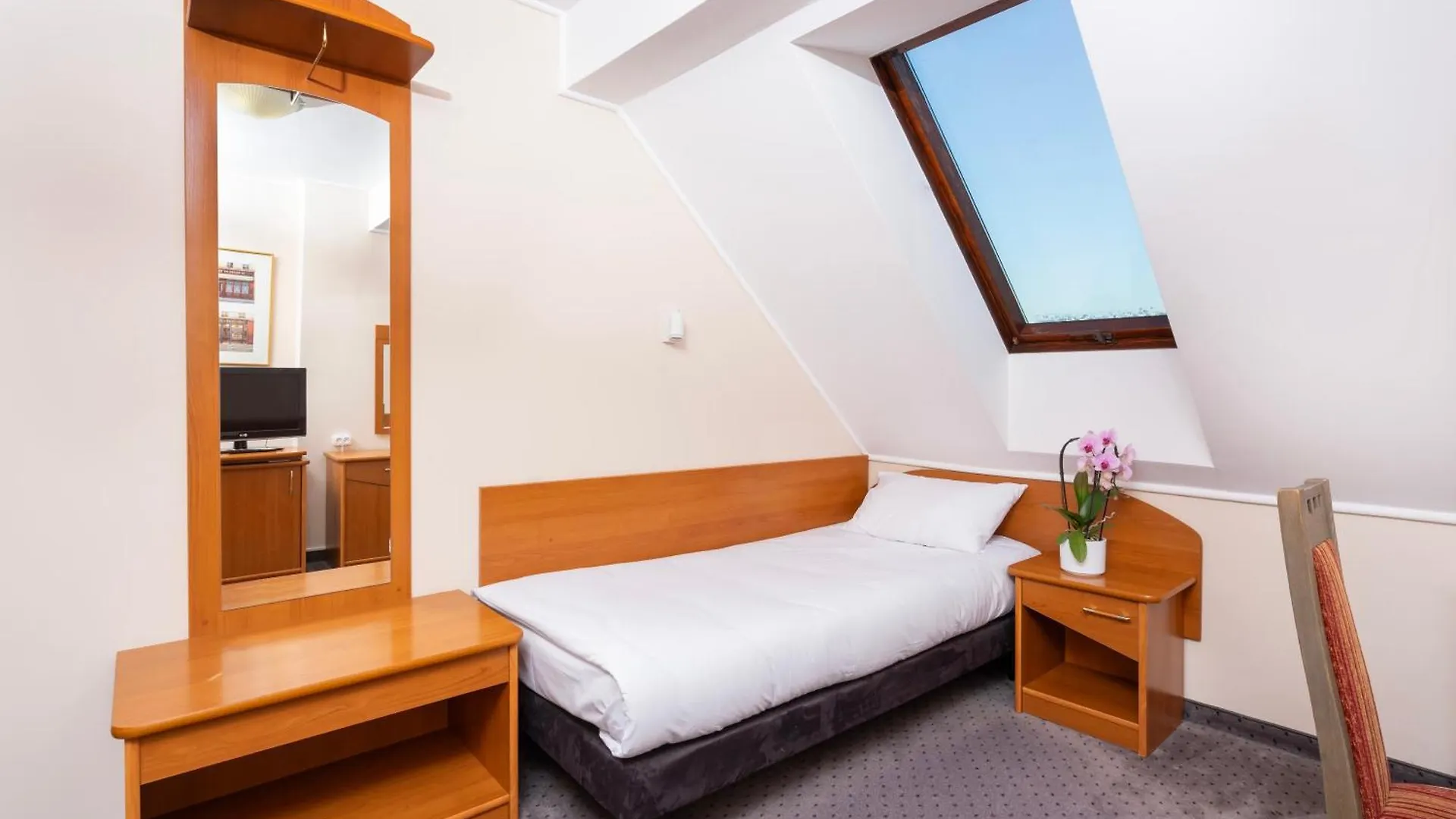 ****  Hotel Victory Home Warsaw Poland