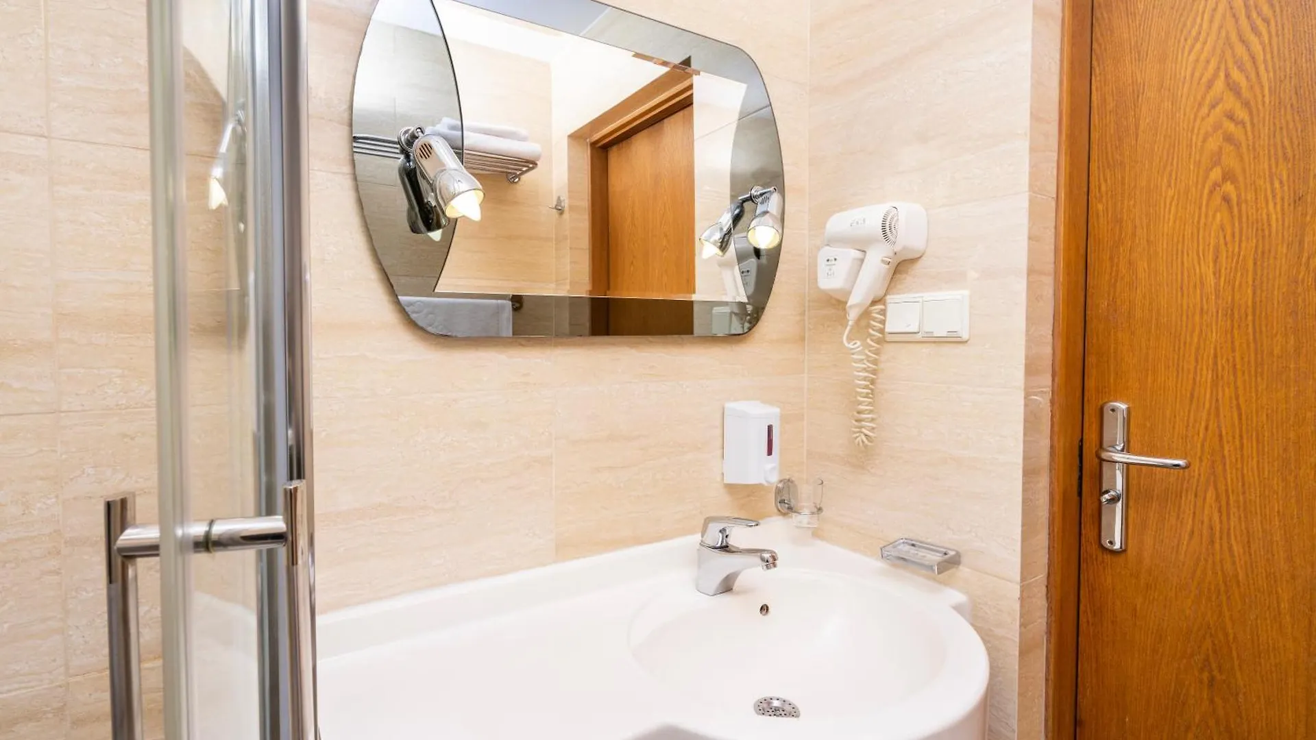 Hotel Victory Home Warsaw