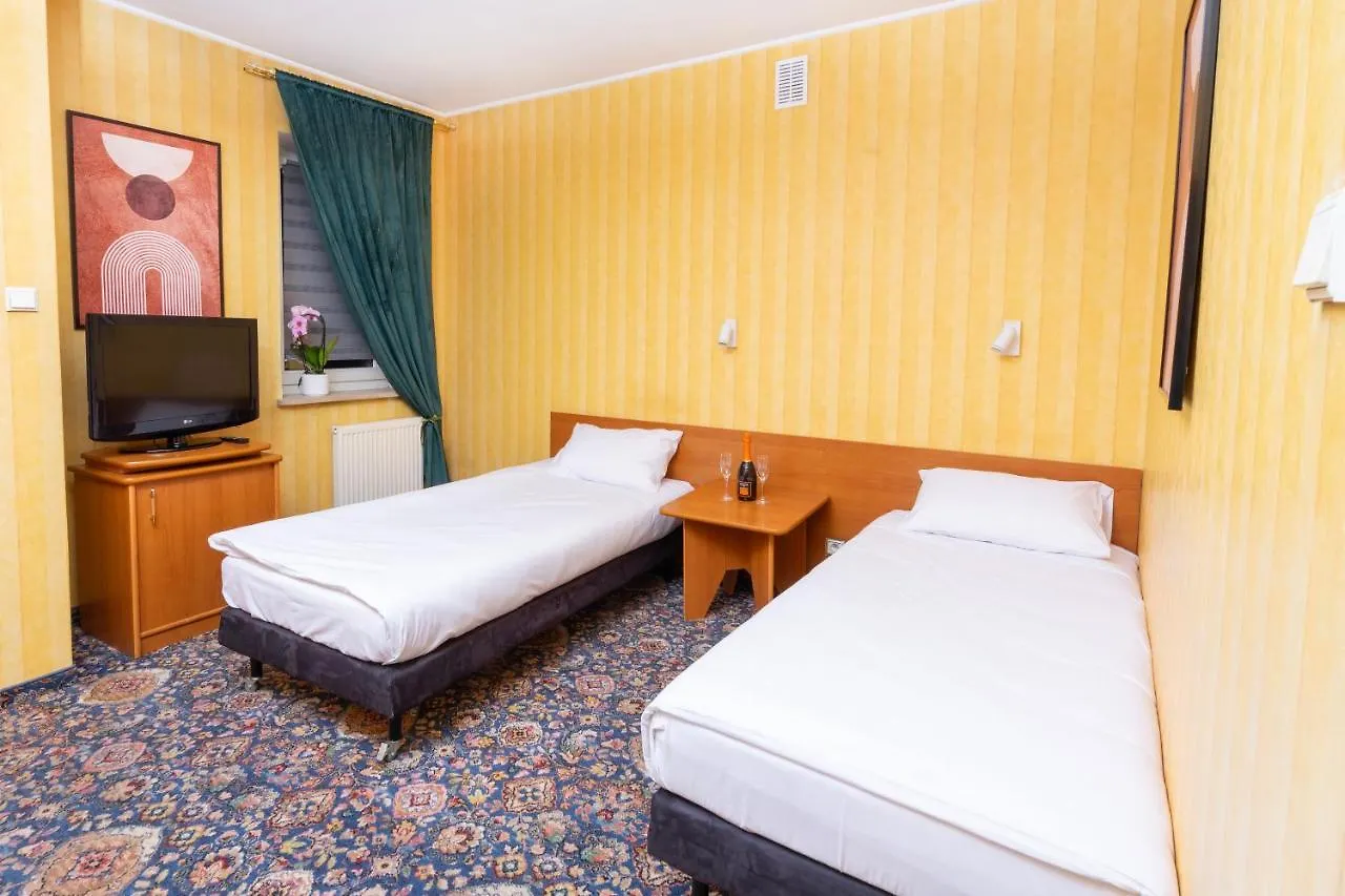 Hotel Victory Home Varšava