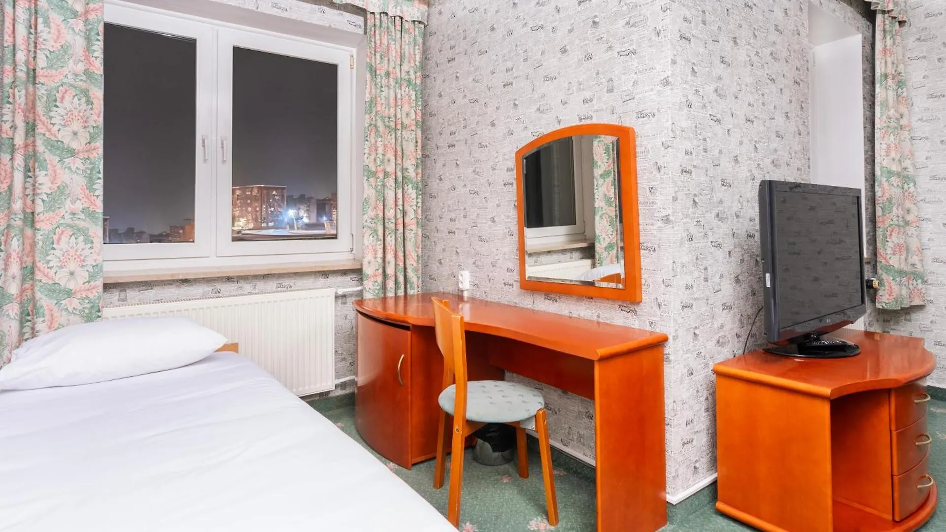 Hotel Victory Home Varšava